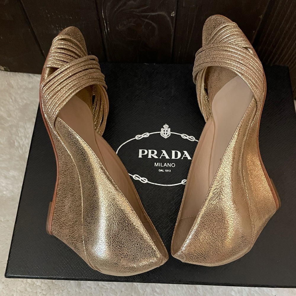 👡 Loeffler Randall gold strappy wedges - Picture 4 of 6